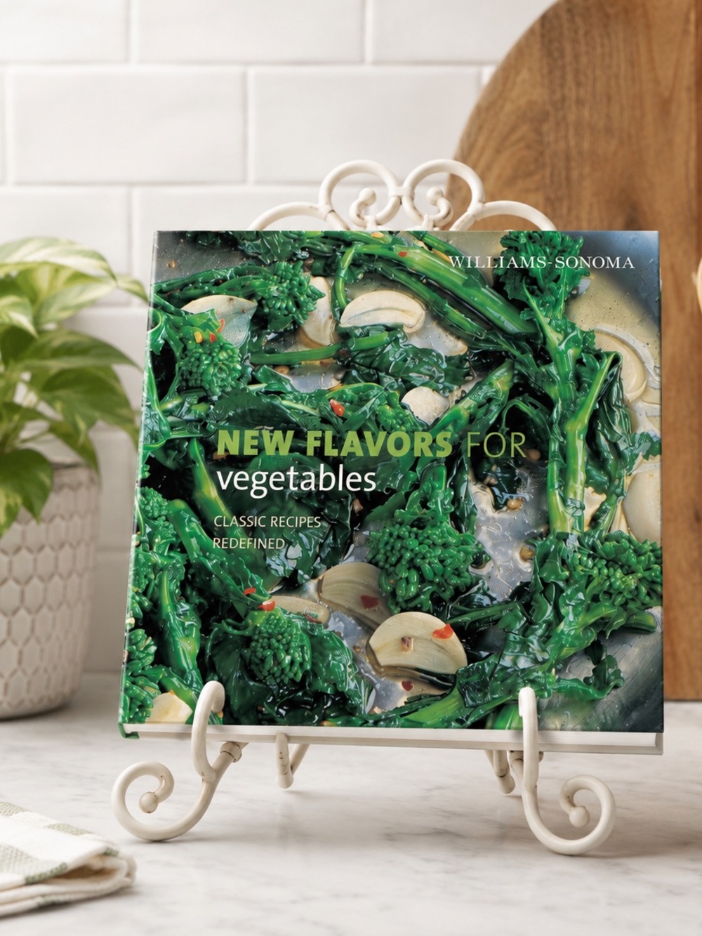 💕 Williams-Sonoma New Flavors for Vegetables Classic Recipes  Hardcover Cookbook